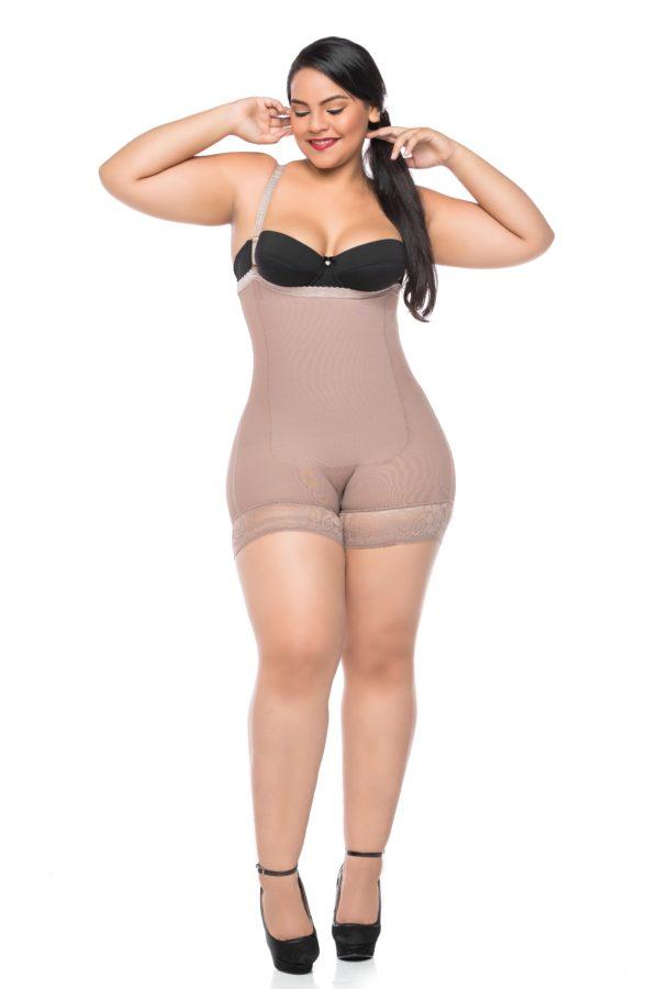 GAMA ALTA SHORT ELENA , LINEA MOLDEADORA) REF: 522